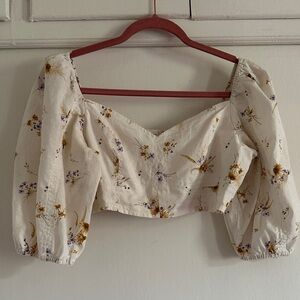 H&M Floral Puff Sleeve Crop Top